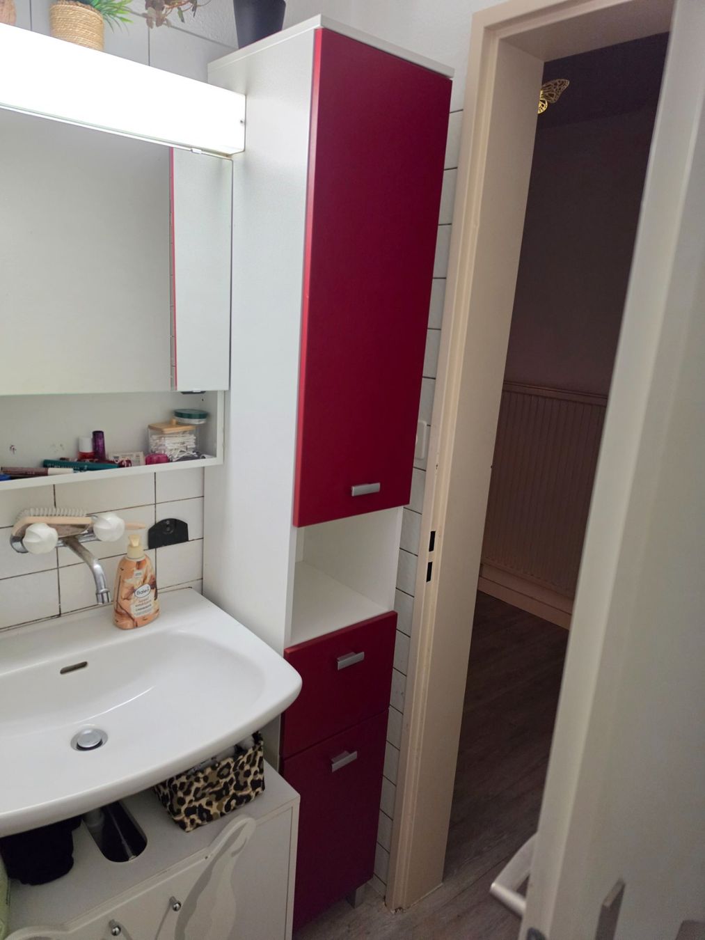 Schränke: Badezimmer Möbel Hochschrank – Gebraucht aus Menziken von Yarasa_