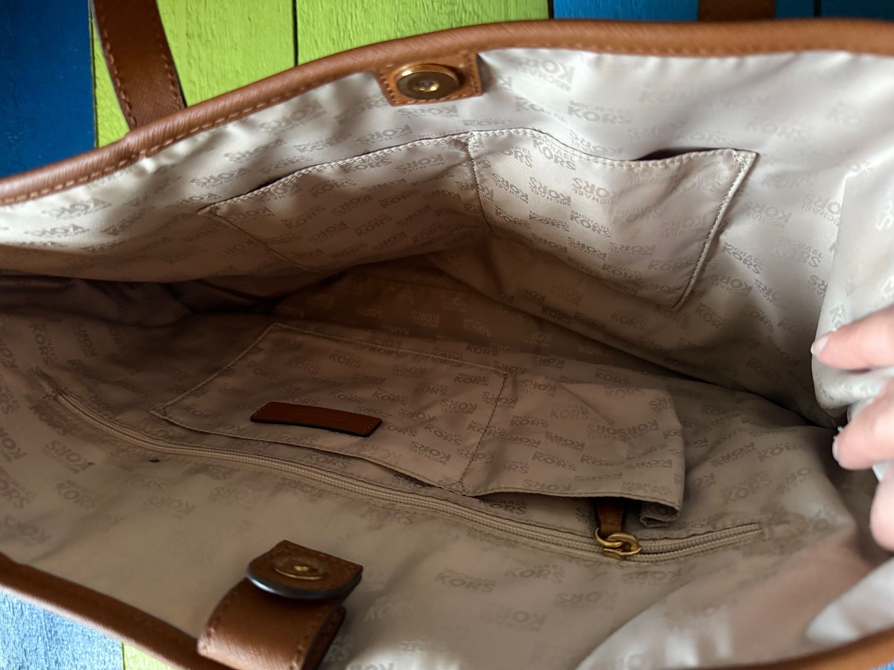 Michael Kors Borse da donna: Schultertasche – Nuovo (secondo la descrizione) da Thun venduto da abraham0702 3