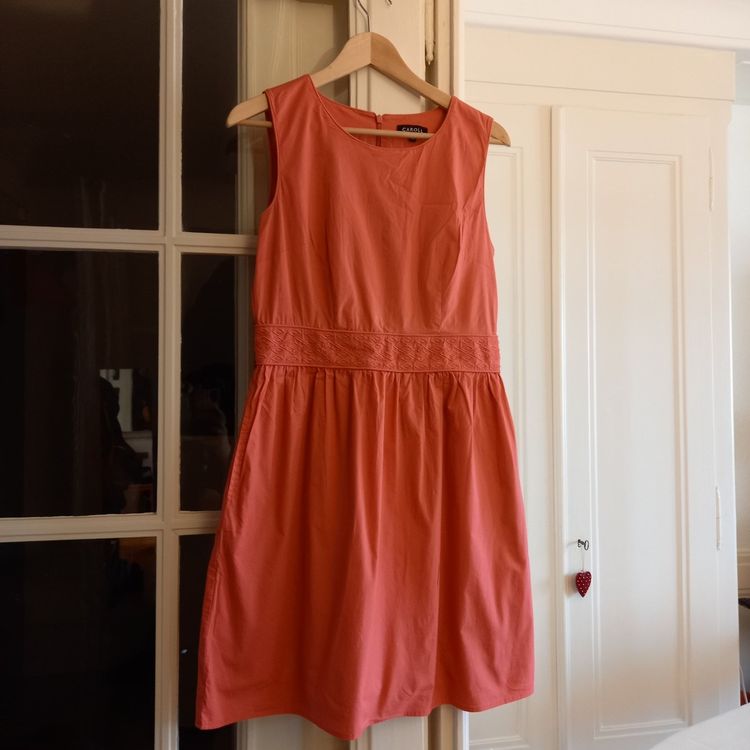 Robe Sirène Caroll Noire – Taille 40/42 – Occasion Très Bon état – Longueur Midi
