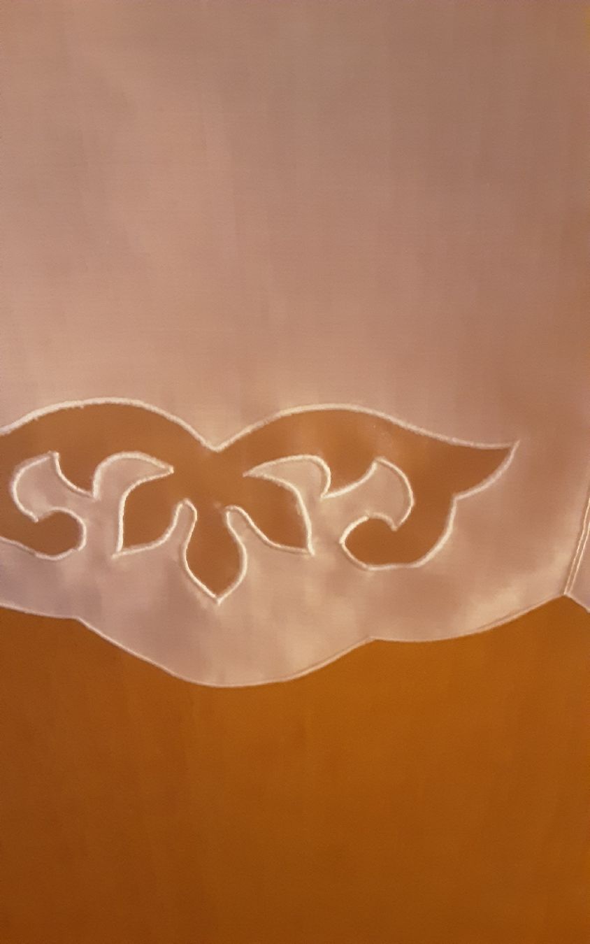 Biancheria da letto: voile gardine – Usato da Ambrì venduto da Maerz87