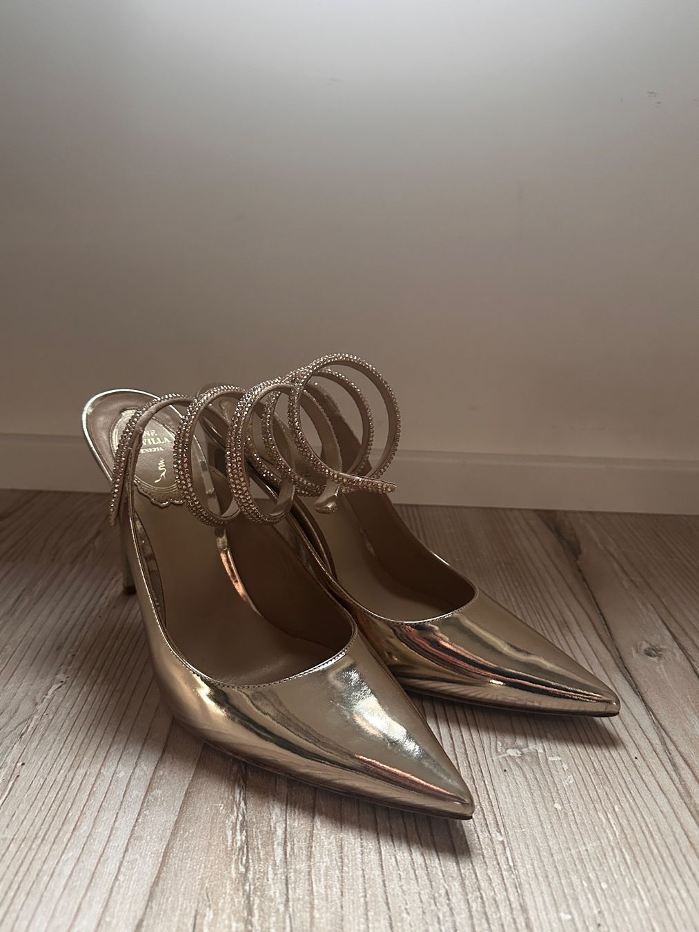René Caovilla Scarpe da donna: Rene Caovilla - High Heels - Gold - Gr. 39 – Usato da Wauwil venduto da est_r5td