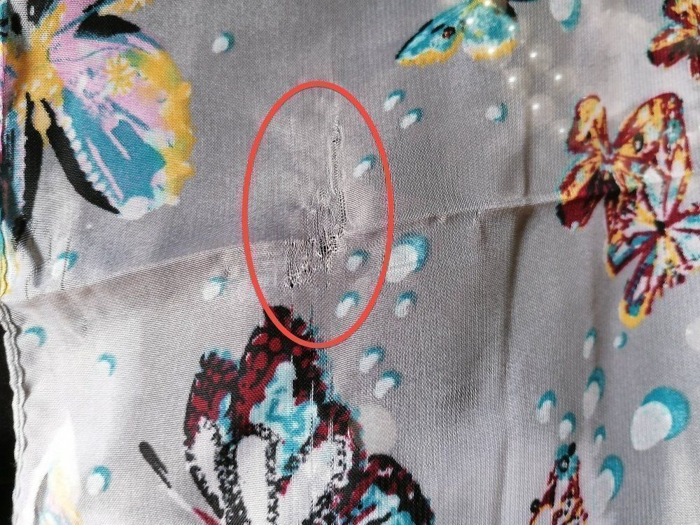 Foulard & Sciarpe: Foulard mit wunderschönen Schmetterlinge – Nuovo e nell'imballaggio originale da Zollikofen venduto da Blackie 7