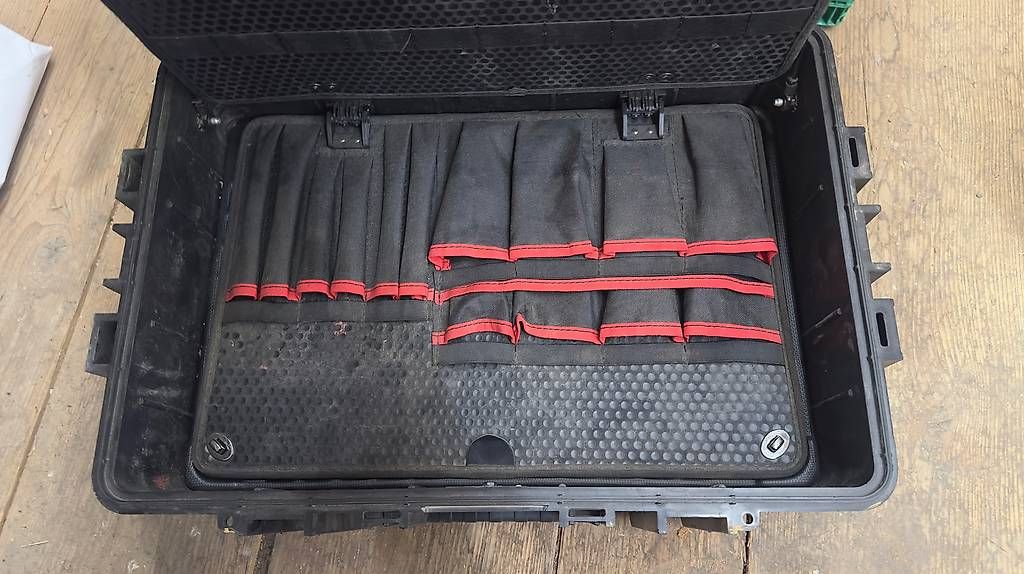 Tutti gli attrezzi: Knipex Werkzeugkoffer "Robust45 Move"leer – Usato da Gipf-Oberfrick venduto da Fam.Mueller.Wittnau 1