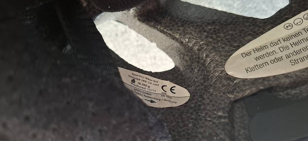 Caschi: Casco bicicletta  – Usato da Davesco-Soragno venduto da che_6rwb 3