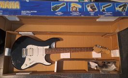 Yamaha E-Gitarre, mit Marshall Verstärker