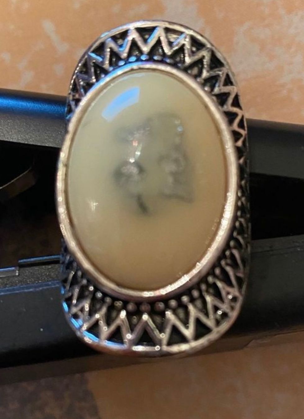 Anelli: Extravaganter seltener MODESCHMUCK-Ring, silber, 1.8cm – Nuovo (secondo la descrizione) da Winkel venduto da ferrari2022