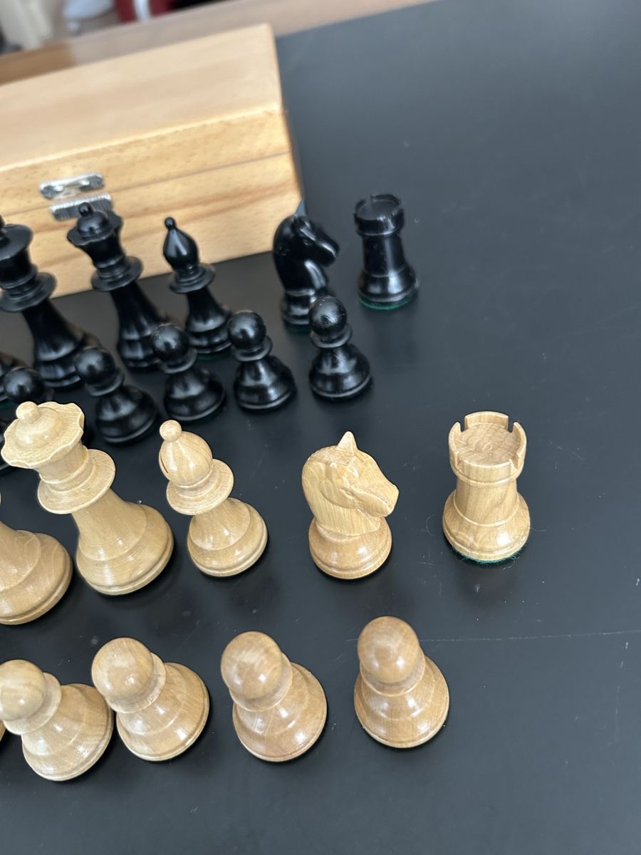 Spiele: Staunton Schachfiguren in Box – Gebraucht aus Zumikon von tuna007 3