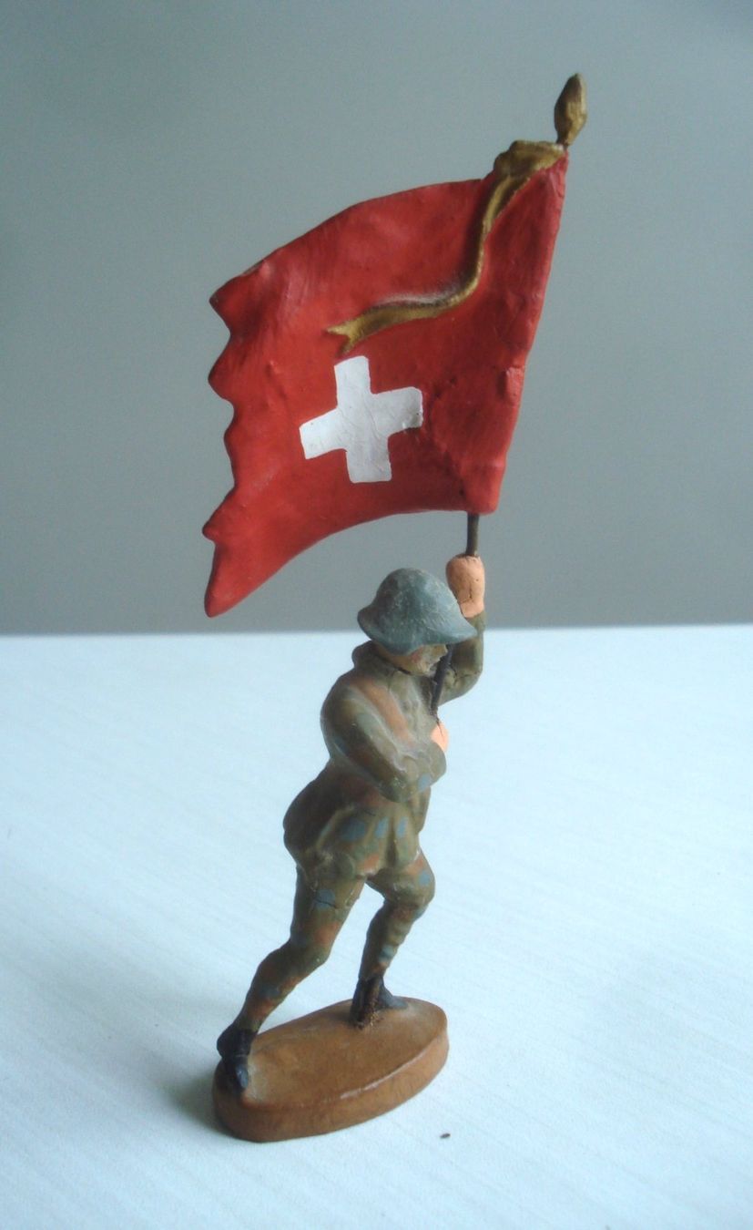 Elastolin Spielzeuge: Elastolin Soldat Schweizer Fahnenträger 2. WK – Gebraucht aus Urdorf von Tinplate01 2