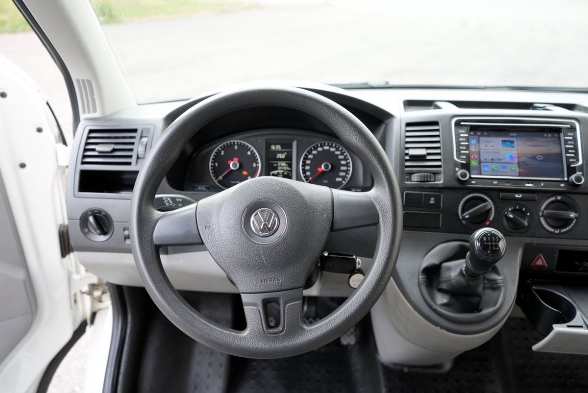 VW Véhicules utilitaires: Vw T5 Camper 2l TDI – D'occasion à Dottikon par nat_yhs9 9