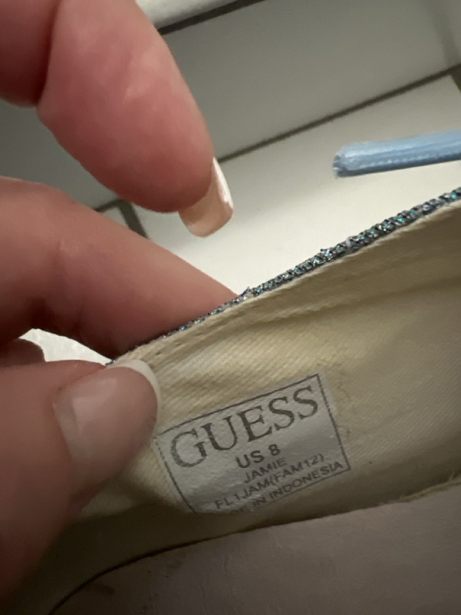 Guess Scarpe da donna: Schuhe – Usato da Oberuzwil venduto da DanaB01 3