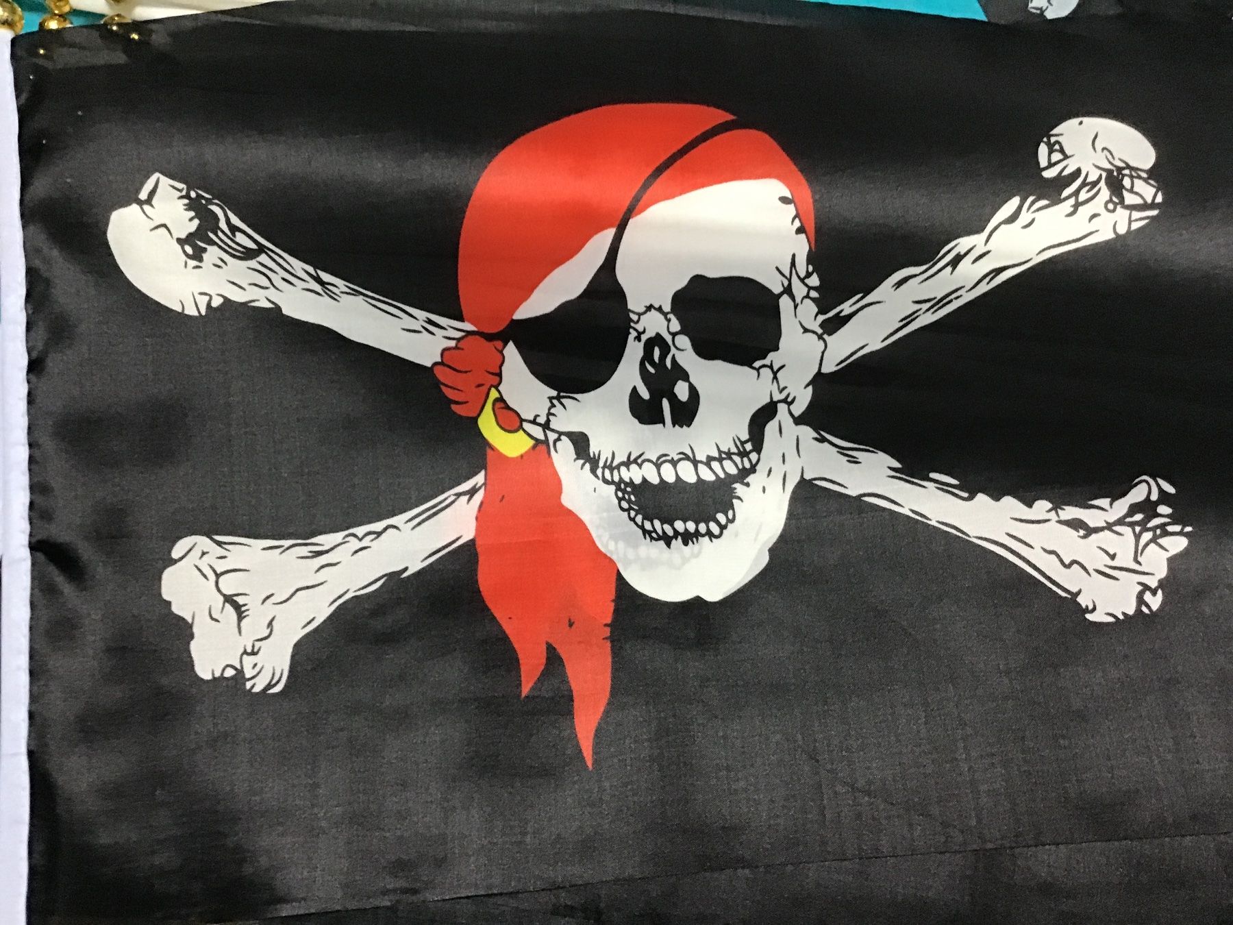 Drapeaux: 47 mini drapeaux tête de mort avec bâtons – Neuf avec emballage d'origine à Lausanne par topthai