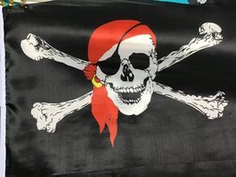 47 mini drapeaux tête de mort avec bâtons