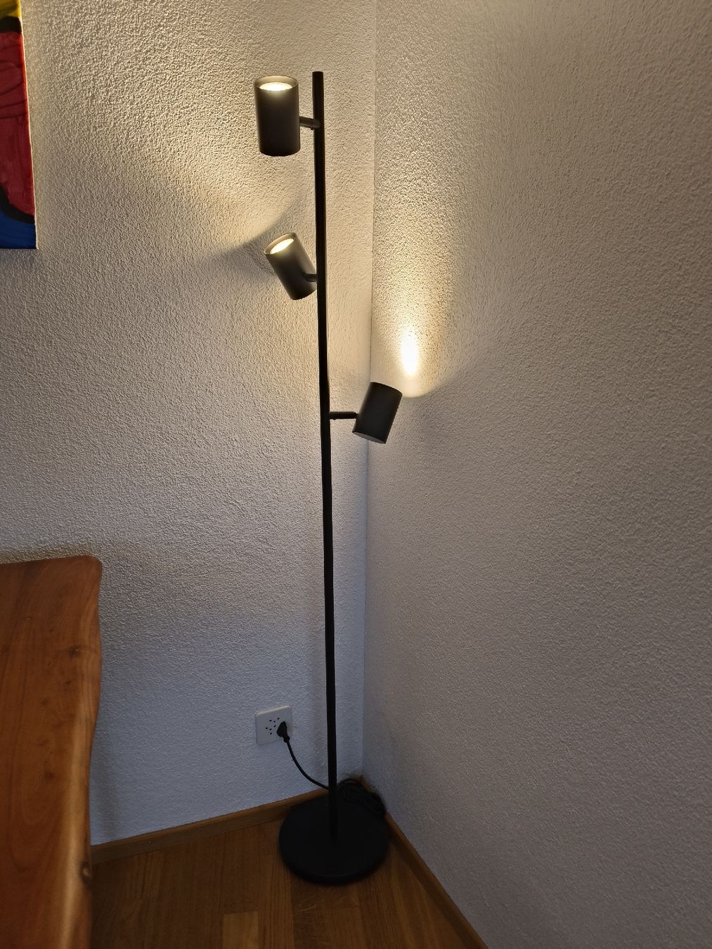 Ikea Lampes: schwarze Stehlampe Ikea  – D'occasion à Emmen par Kaeferfreak74