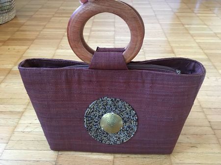 Afrikanische Handtasche mit Glassperlen