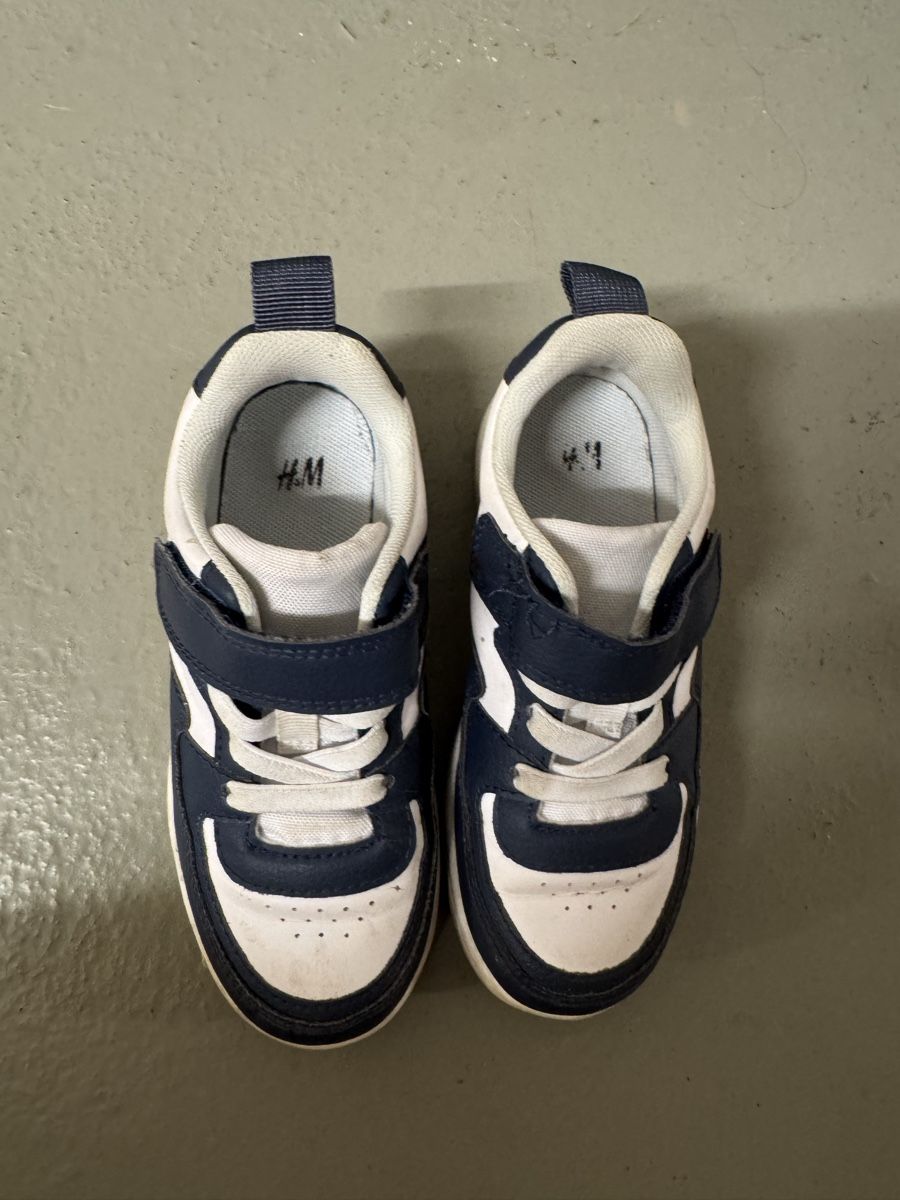 H&M Scarpe per ragazzi: Kinder Schuhe Grösse 29 – Usato da Zürich venduto da MaSte 4