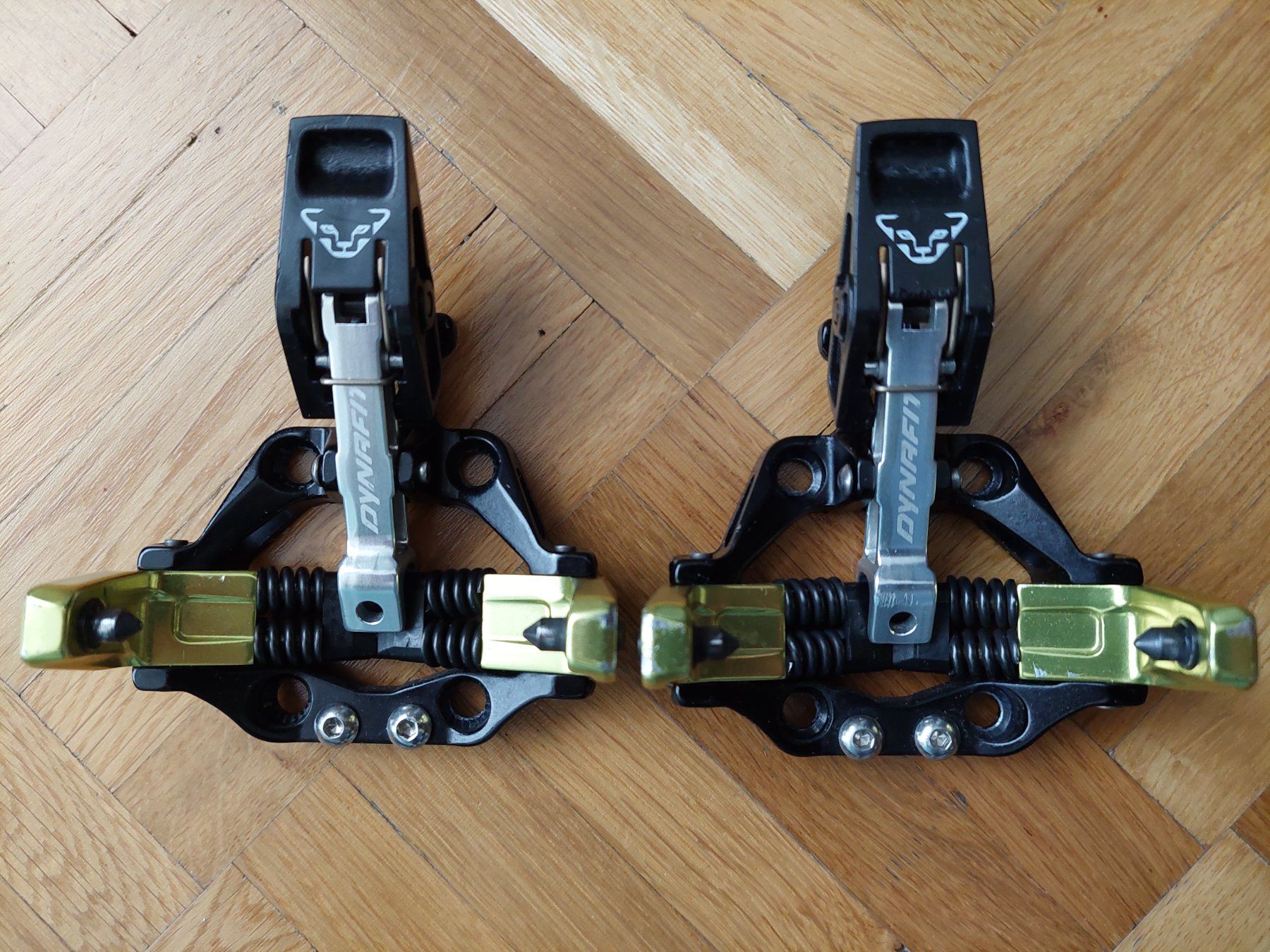 Dynafit Fixations: Skitouring Bindung Dynafit Superlite 175 – Neuf (Voir description) à Zürich par aebv