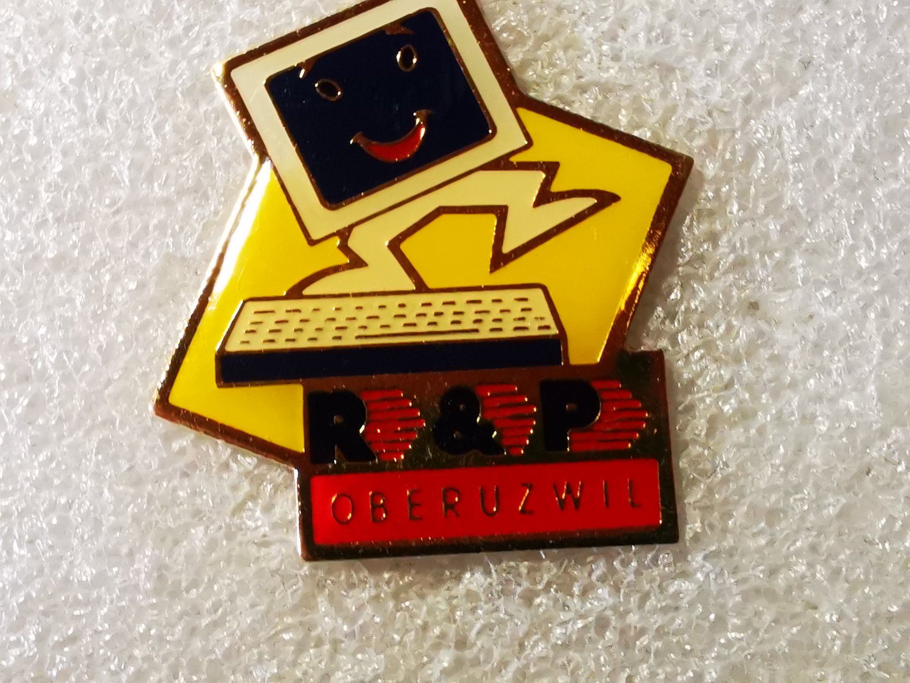Placchette & Badge: Ansteckpin 87: Oberuzwil – Usato da Oppligen venduto da Pin-Fall-Shop