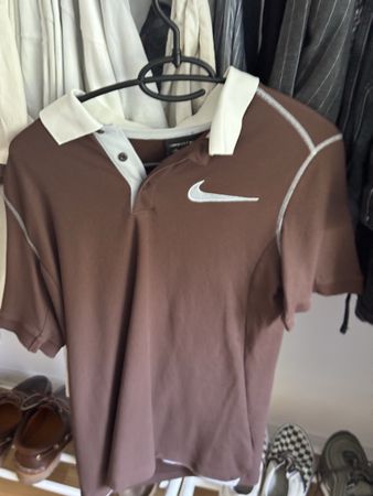 Nike Golf Polo Shirt braun weiss Grösse M guter Zustand