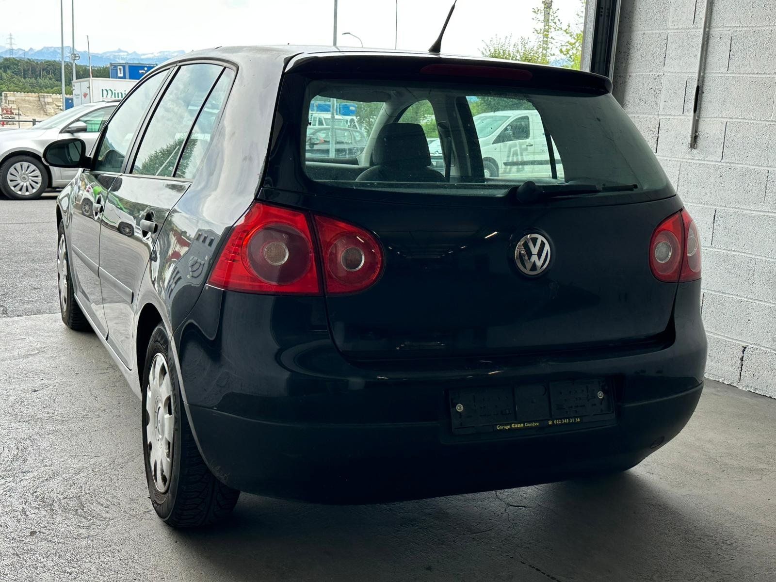 VW Automobili: VW Golf 1.6 FSI Sportline – Usato da Aclens venduto da sobacopeludo 8
