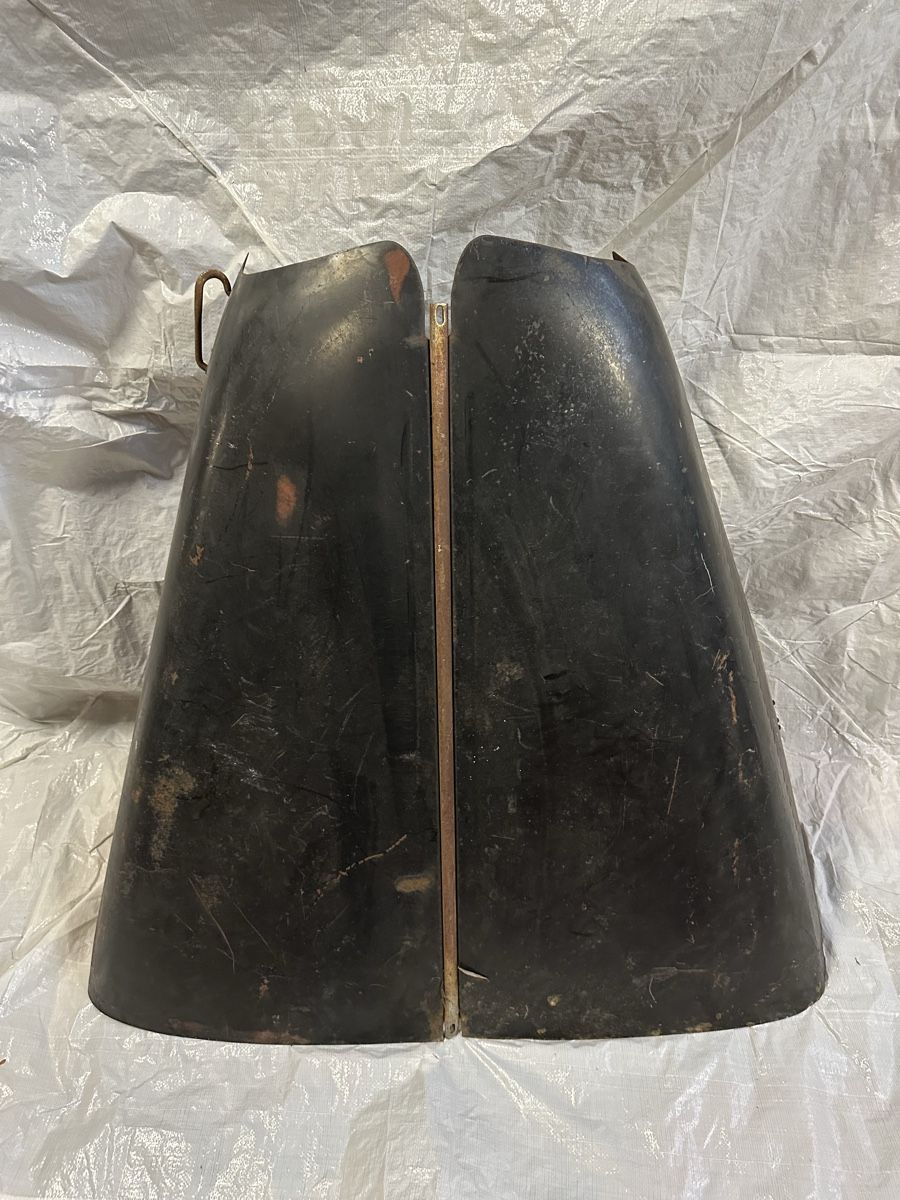 Tutti pezzi di ricambio auto: Originale Motorhaube Oldtimer – Usato da Villmergen venduto da Bezdupe 2