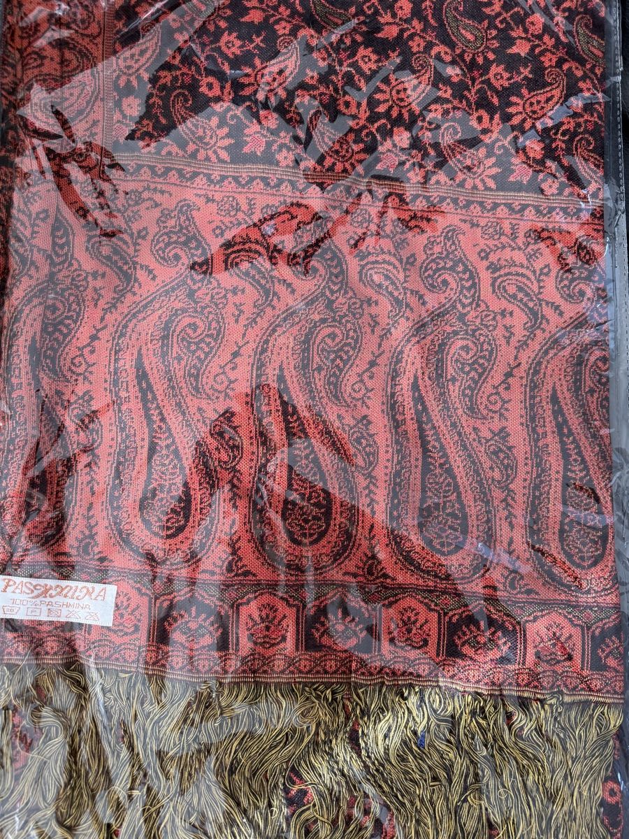 Foulard & Sciarpe: Kaschmir Schal/ Pashmina Schal – Nuovo e nell'imballaggio originale da Chur venduto da auroraley