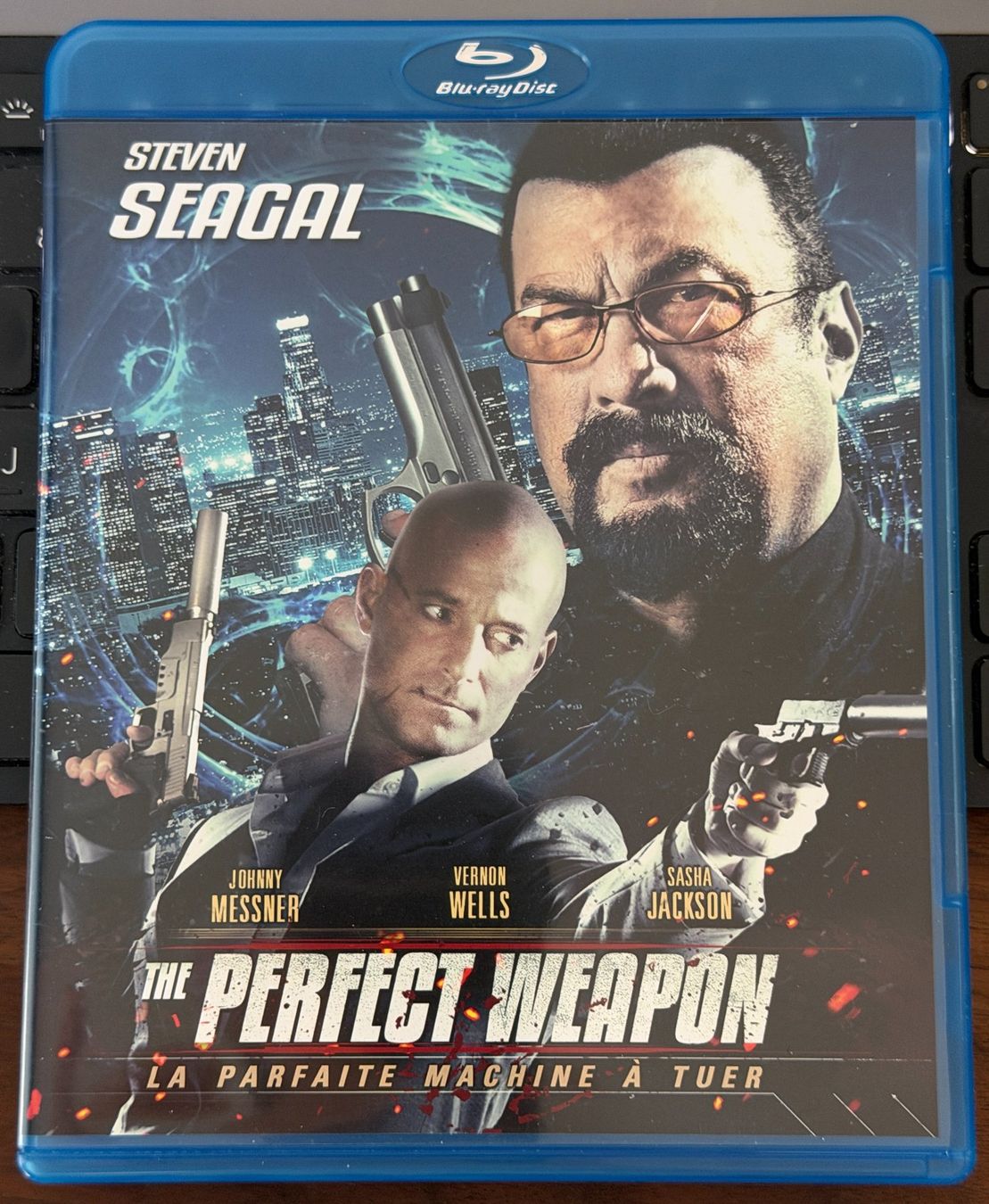 Tous les DVDs: The Perfect Weapon (2016) - Blu-ray – D'occasion à Semsales par __Florian__ 1