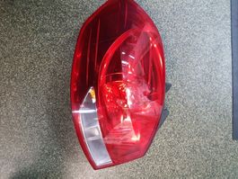 8200586843 Heckleuchte li Renault Clio3