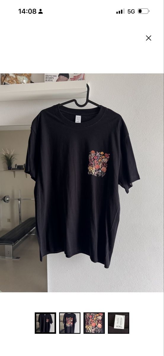 T-shirt: T-shirt noir fleurs – Usato da Ursy venduto da Martha_Laure