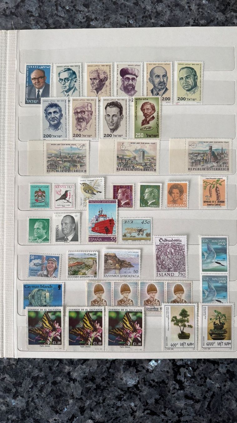 Tutti i francobolli: Briefmarken, Blöcke, ungestempelt, weltweit – Usato da Bellmund venduto da Kari58 2