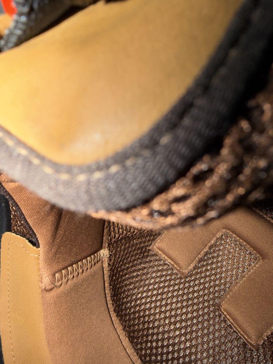 Caschi & visiere: HELM HELMO MILANO – Usato da Basel venduto da zove 5