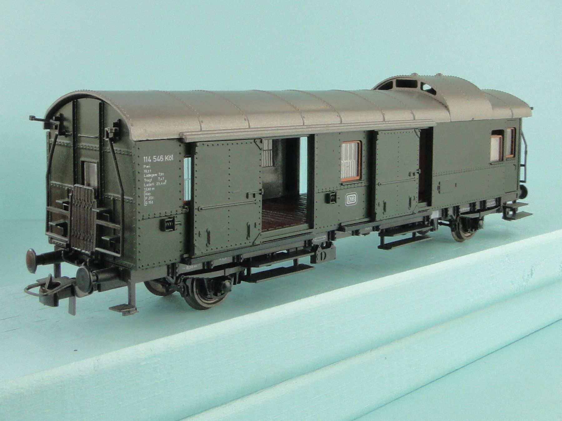 Roco Modellini di ferrovie: Roco 4204A DB Gepäckwagen WS/AC – Usato da Bülach venduto da cann11 2