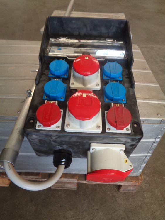 Electro Verteiler mit verschiedene CH/EURO Stecker (Gebraucht) in ...