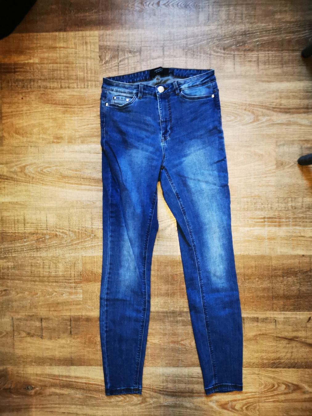 Vero Moda Jeans: Junarose Jeans von Vero Moda, Top Zustand – Usato da Balsthal venduto da Leila_Luna
