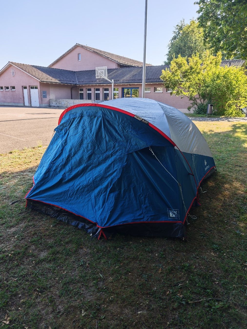 Decathlon Tentes: Zelt - Arpenaz 3 XL – D'occasion à Winterthur par mistofilees