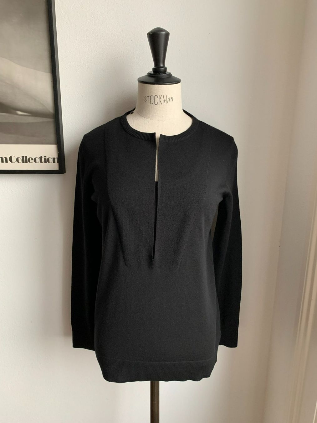 Akris Maglioni & Felpe: AKRIS: Edler schwarzer Woll-Pullover, NP 530.00 – Nuovo (secondo la descrizione) da Luzern venduto da designluzern 9