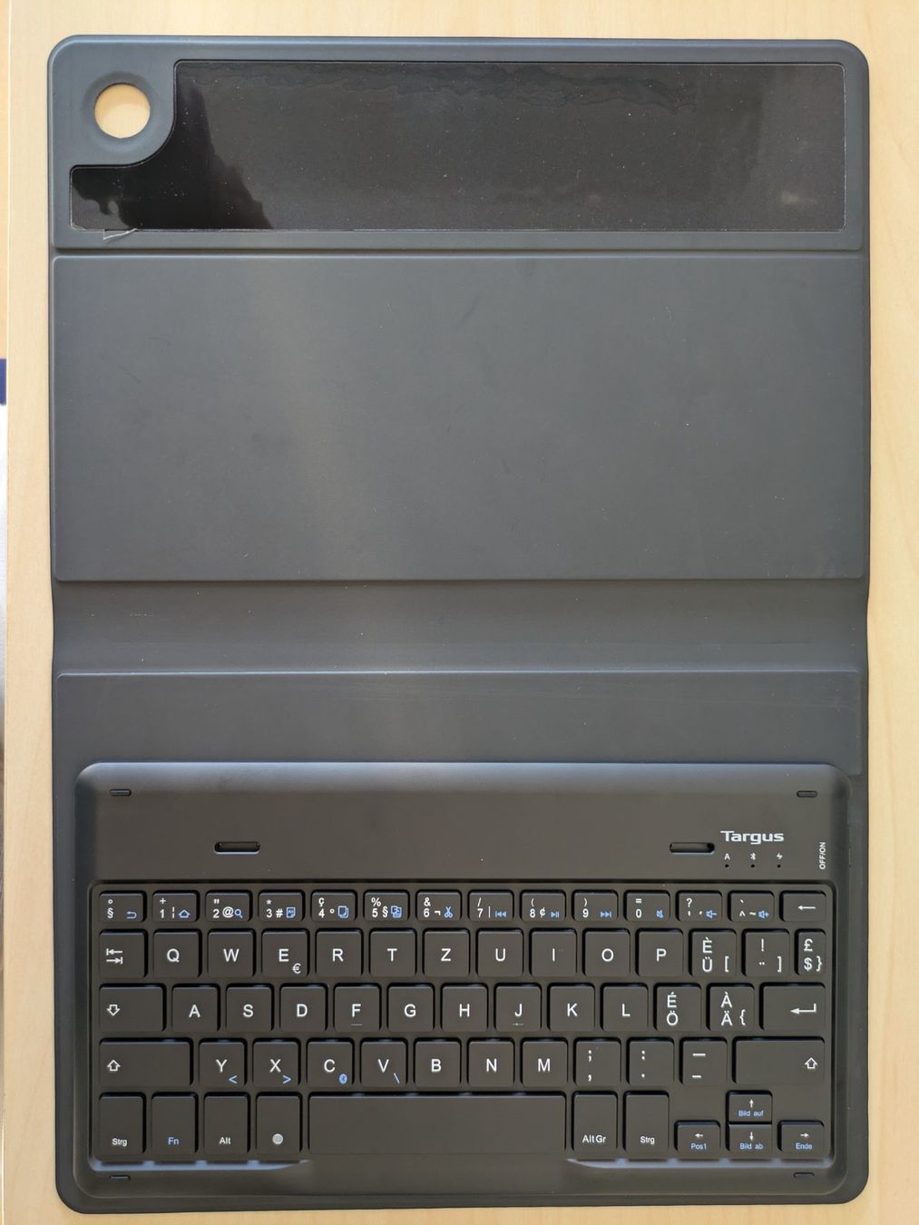 Targus Covers & Taschen: Targus Samsung Galaxy Tab A8 Bluetooth Keyboard Case (CH) – Neu und originalverpackt aus Zürich von ms993 1