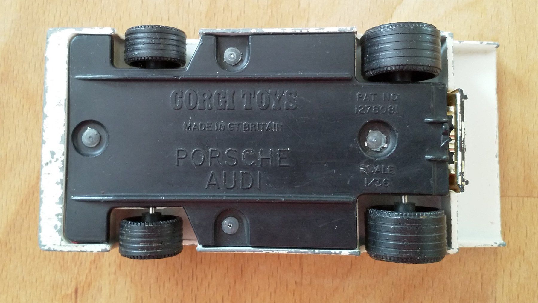 Giocattoli: Porsche/Audi 1/36 – Usato da Yverdon-les-Bains venduto da pri_x6j6 5