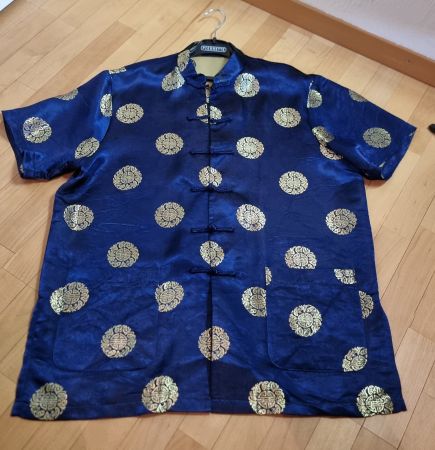 Chinesisches satinhemd Gr. XL blau gold Knöpfe Stickerei
