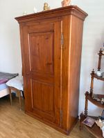 Antiker Schrank, Baujahr ca. 1880