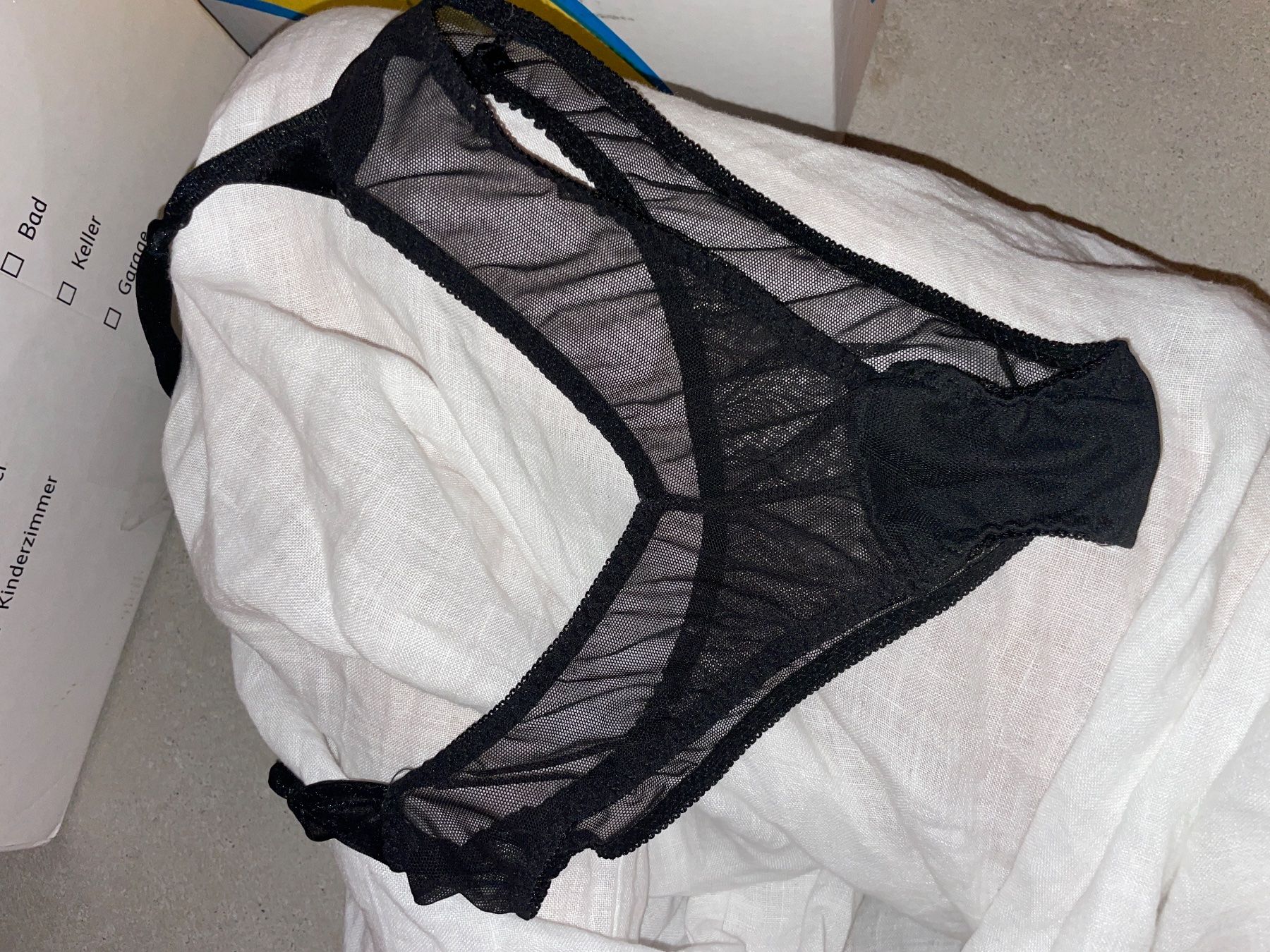 Altra biancheria intima: ALLES RAUS Damen String transparent – Usato da Kloten venduto da simones.thriftshop 2