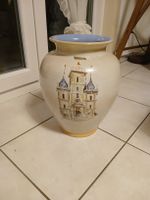 Vase décorative vintage avec château, objet de collection