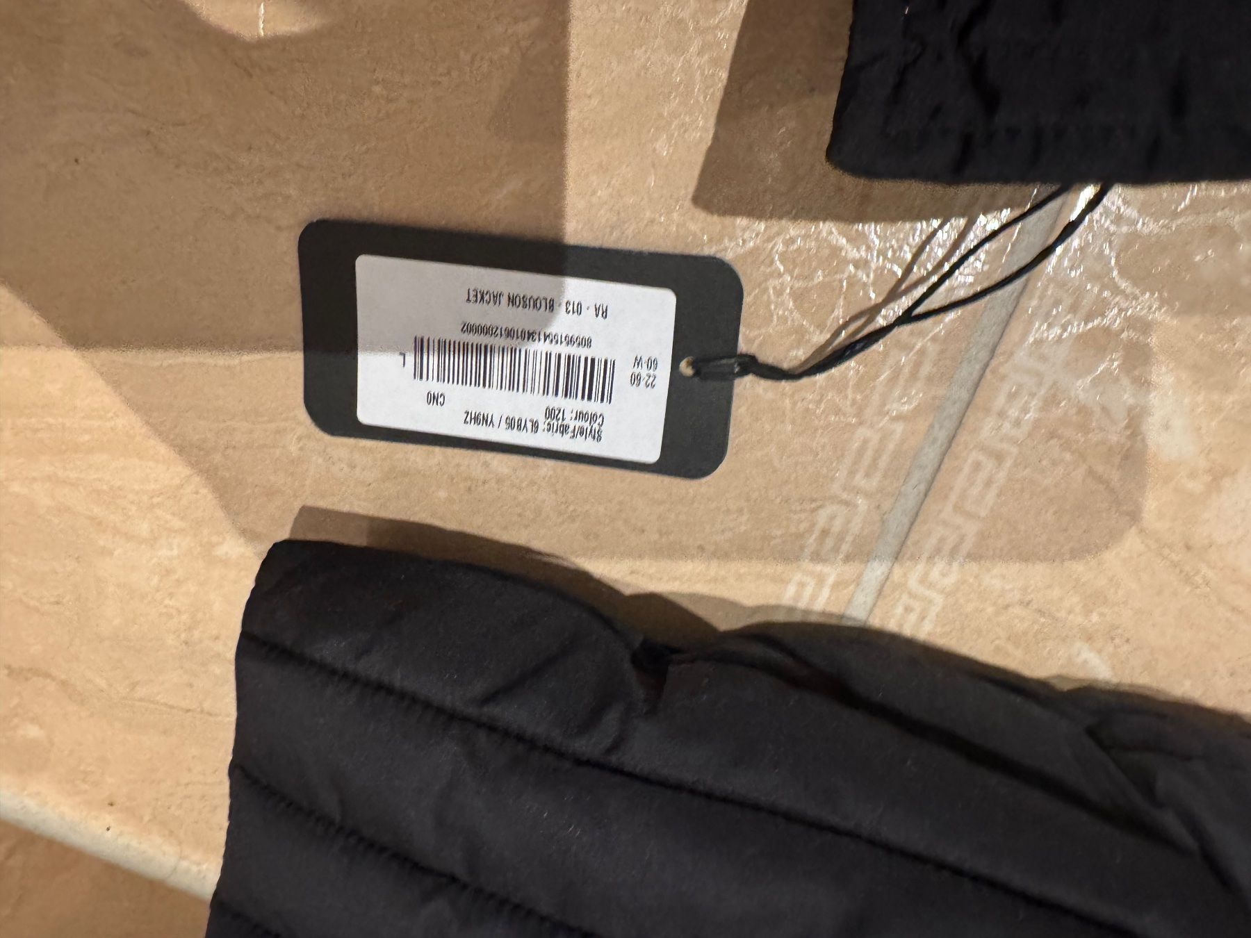 Armani Giacche: Armani neue supercoole Winterjacke, L – Nuovo e nell'imballaggio originale da Klingnau venduto da Markus14 3