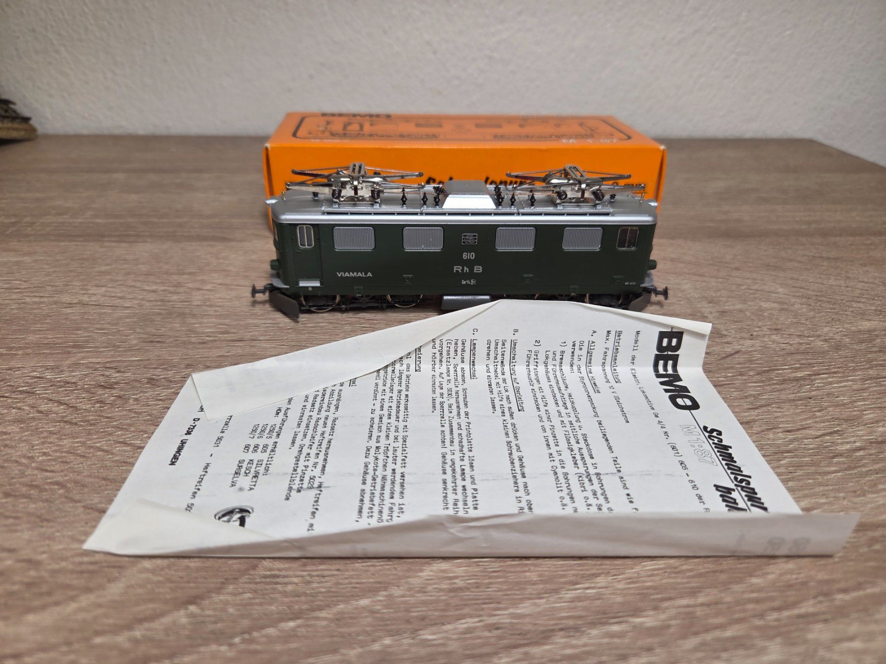 Bemo Modellini di ferrovie: Bemo 1250/10 E-Lok Viamala RhB H0m – Usato da St-Aubin-Sauges venduto da Lo_Go 6