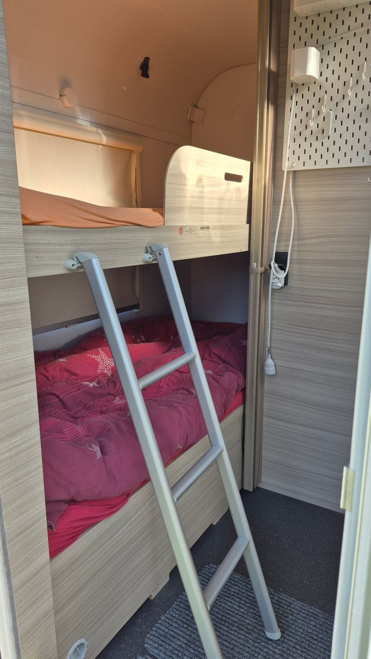 Adria Veicoli da campeggio: Wohnwagen - Adria Altea 542PK – Usato da Au (ZH) venduto da Shownow 5