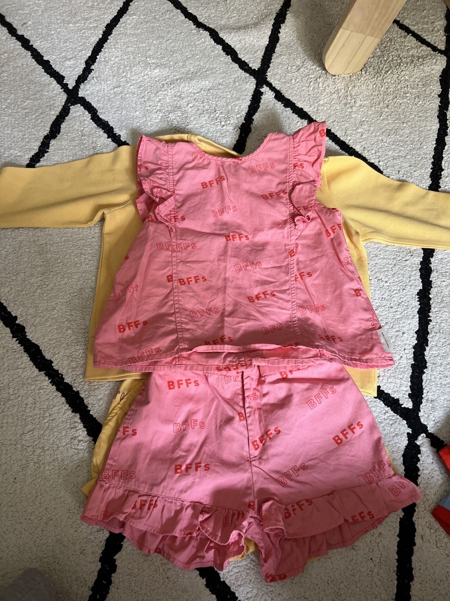Lotti & Set di vestiti: Tinycottons Summer Clothing Set mix size 6y  – Usato da Lausanne venduto da kao_blc2 3
