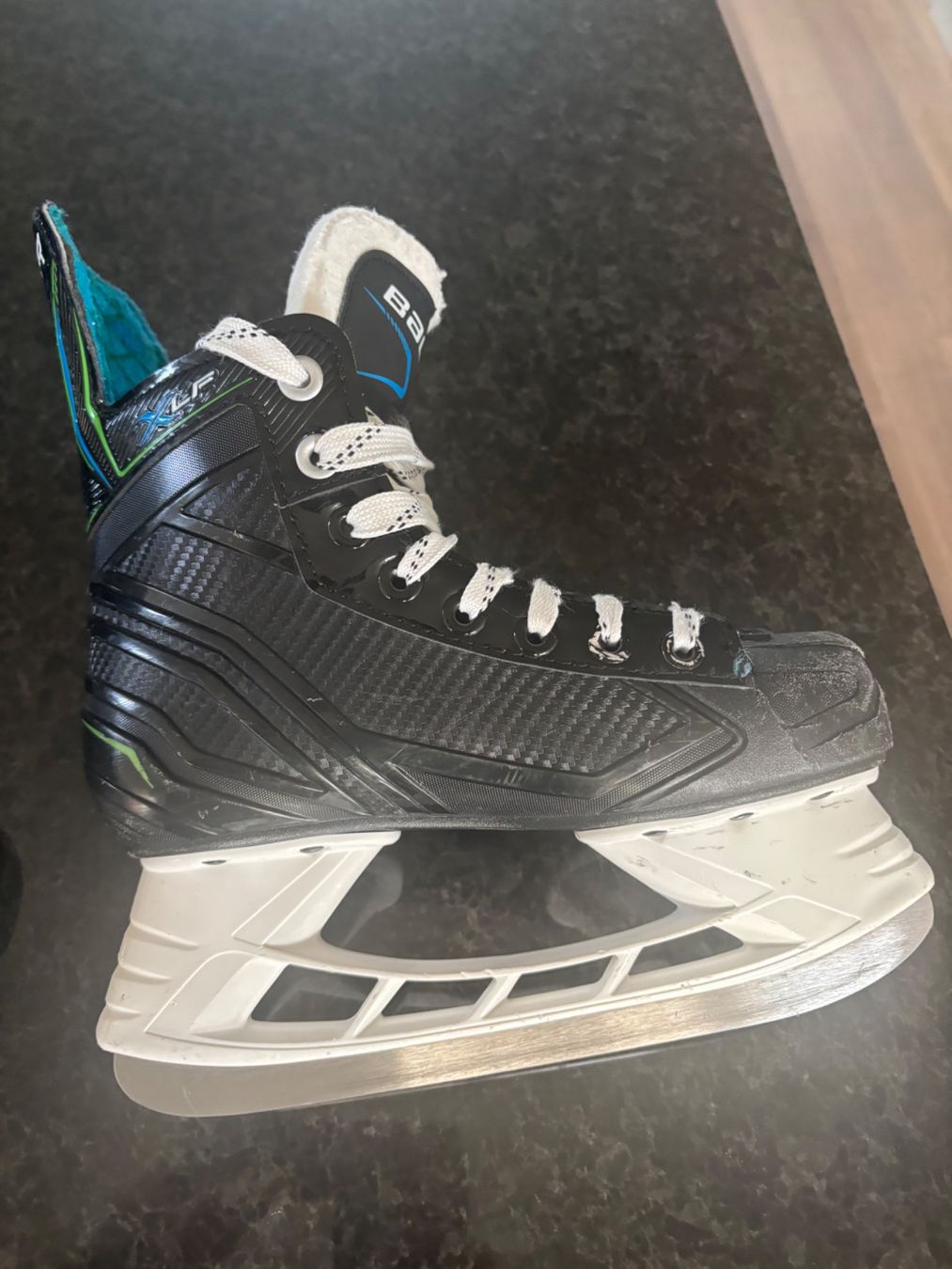 Bauer Pattini da ghiaccio: BAUER Eishockey Schlittschuhe Grösse 2 / 35 – Usato da Zollikon venduto da d_grabher 3