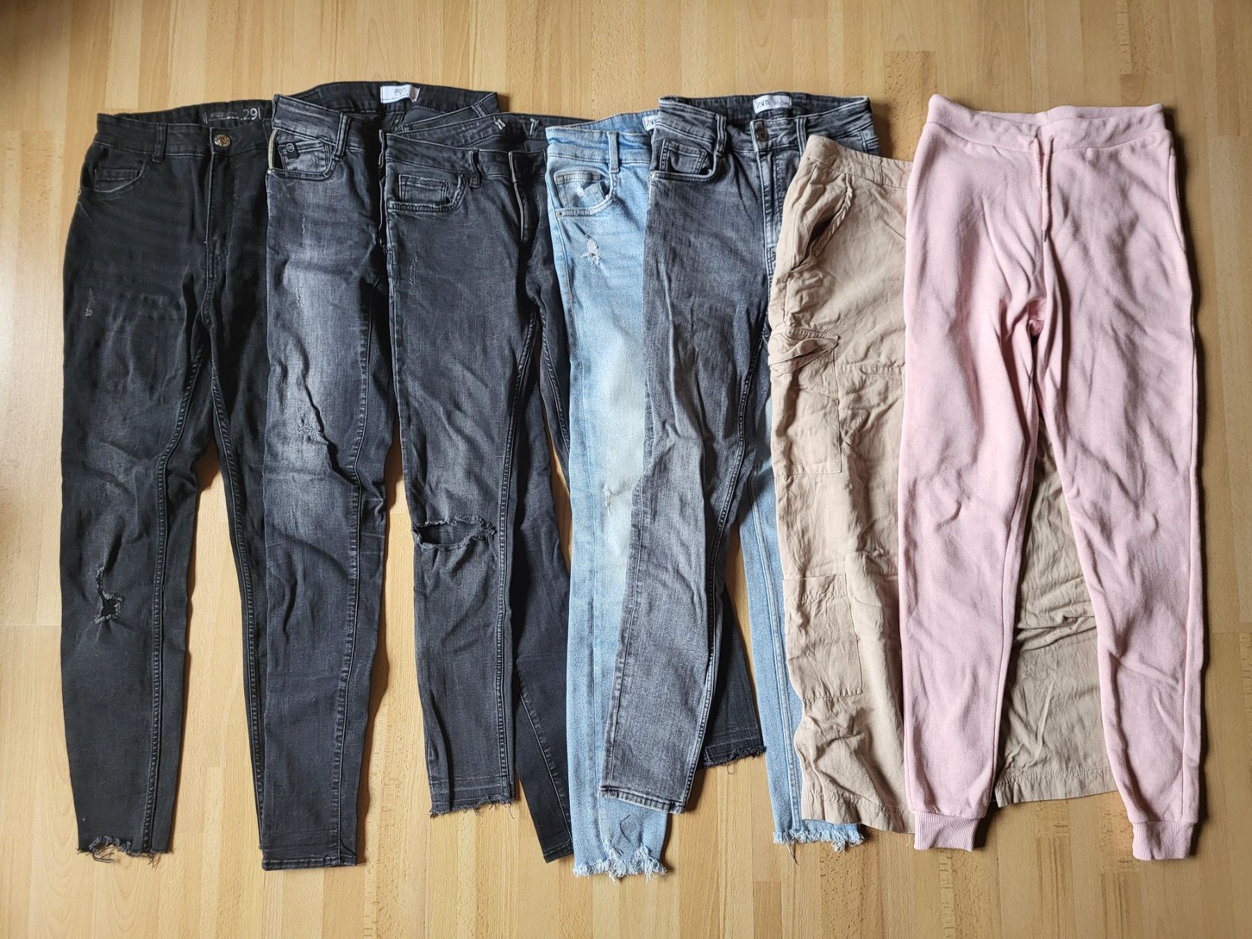 Kleiderpakete & -sets: Hosen Paket, Top Zustand – Gebraucht aus Eggiwil von kariiina 1