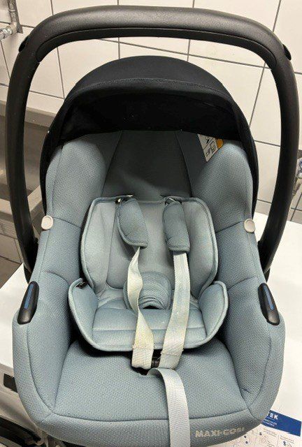 Maxi-Cosi Auto-Kindersitze: Siège auto Maxi-Cosi – Gebraucht aus Zürich von luc_q82k