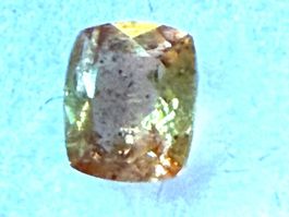 Eleganter Mandarinefarbener ev. Dolomit 0,3ct