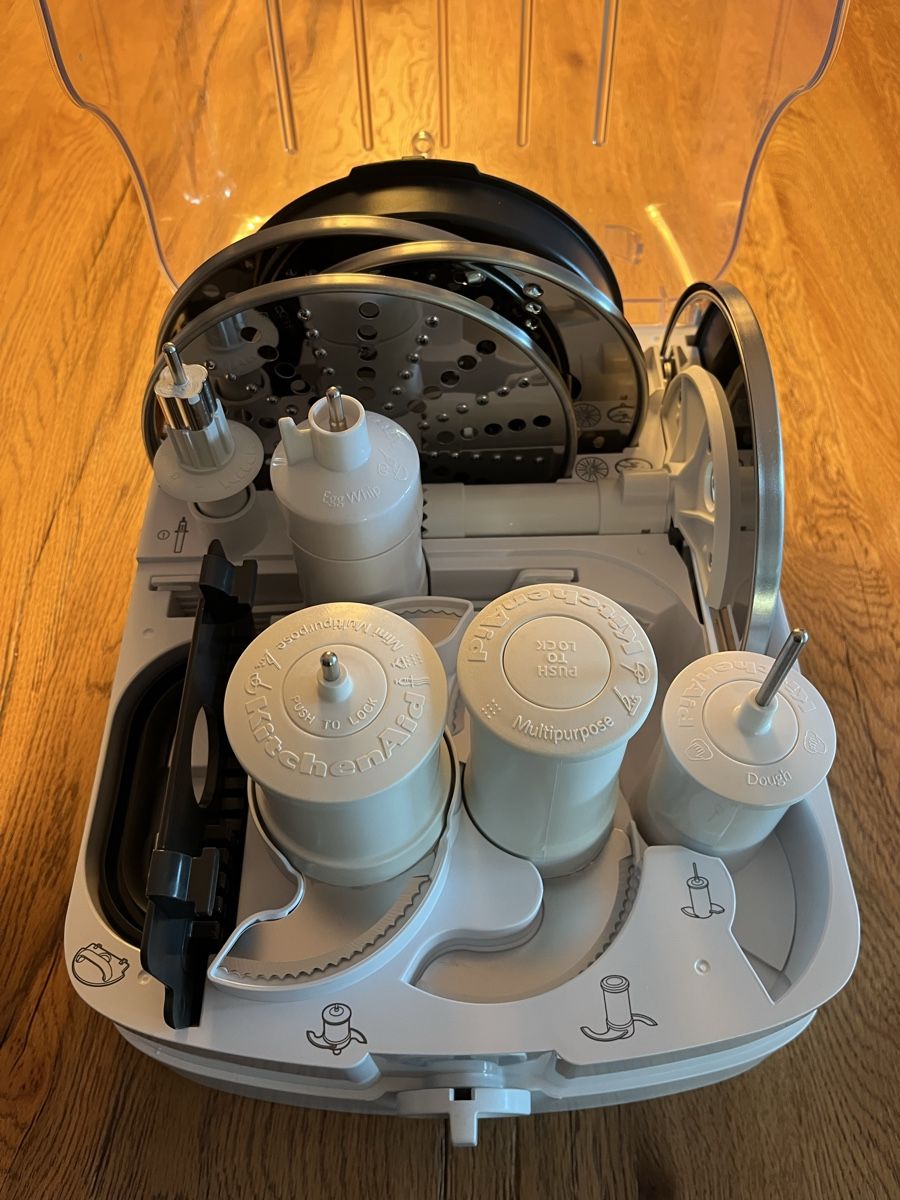 Kitchenaid Elettrodomestici da cucina: KitchenAid Artisan Food Processor, Rot - Neuwertig! – Usato da Aarau venduto da Joulu 3